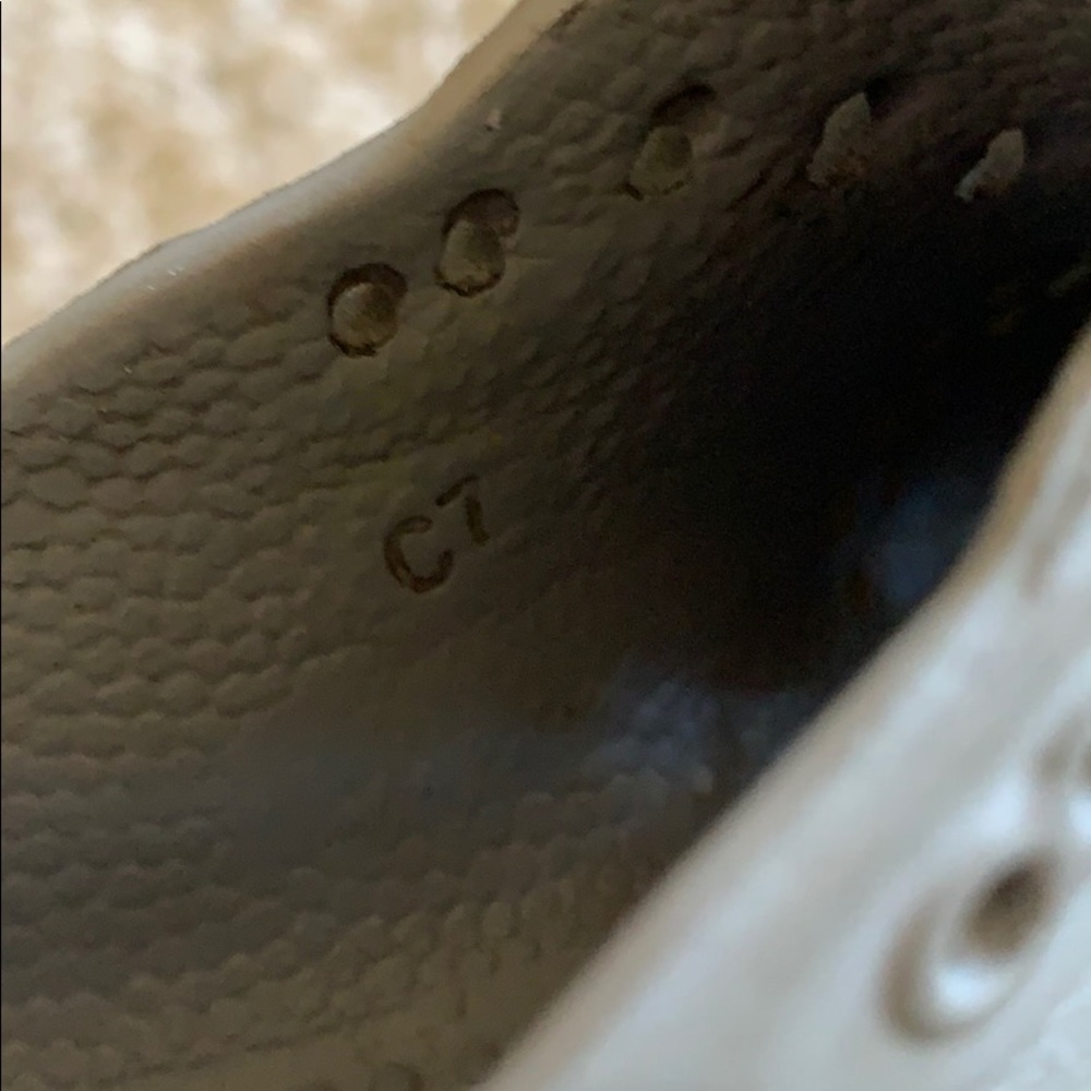 Native Slip On’s - Picture 2 of 2